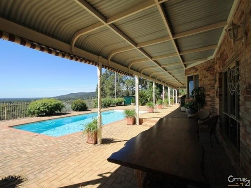 12 Rushton Terrace, Mount Nasura WA 6112