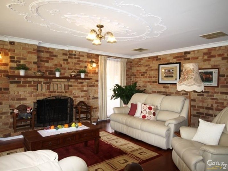12 Rushton Terrace, Mount Nasura WA 6112