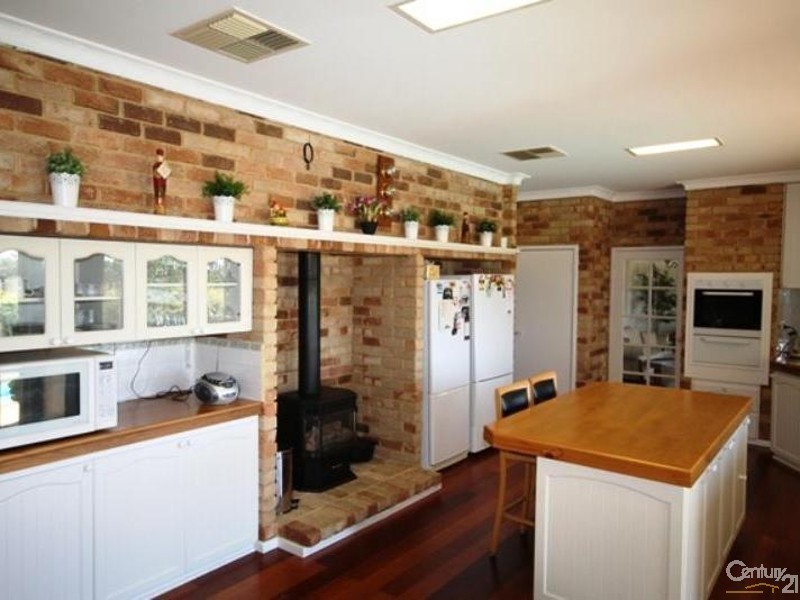 12 Rushton Terrace, Mount Nasura WA 6112