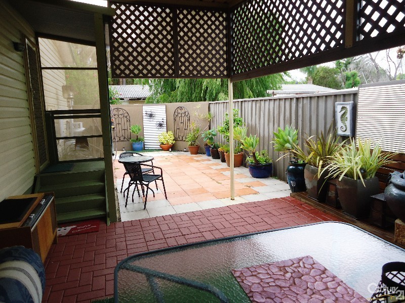 163/37 Fisher Street, Rockingham WA 6168