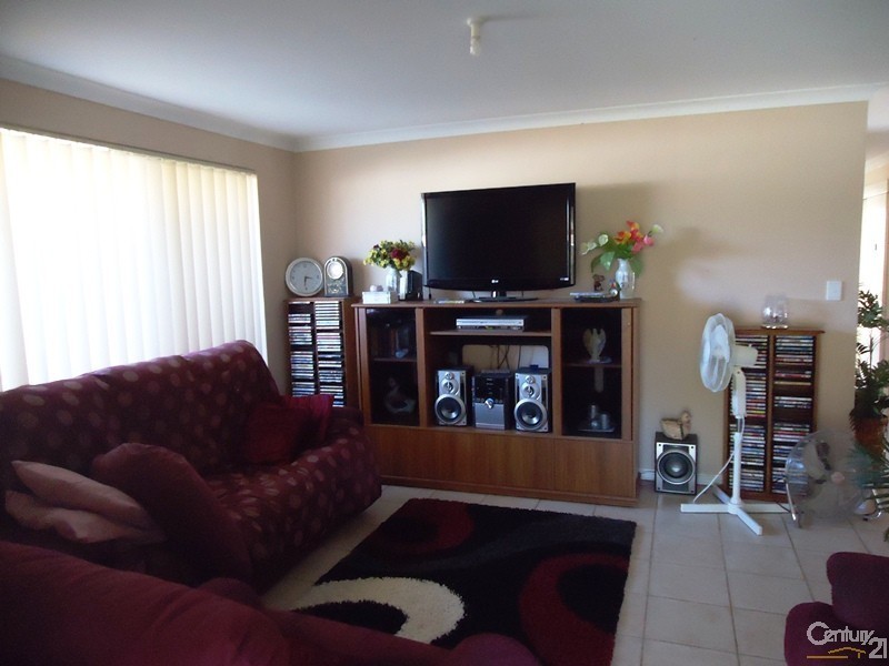 2 Grimsel Court, Coodanup WA 6210