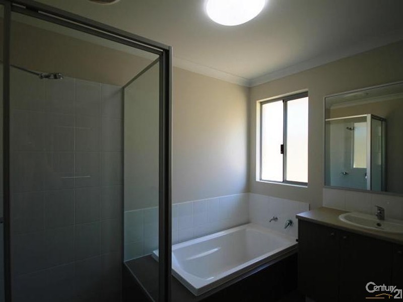 42a Gribble Avenue, Armadale WA 6112