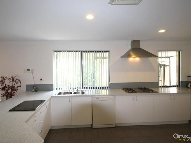 1 Waterview Parade, Southern River WA 6110