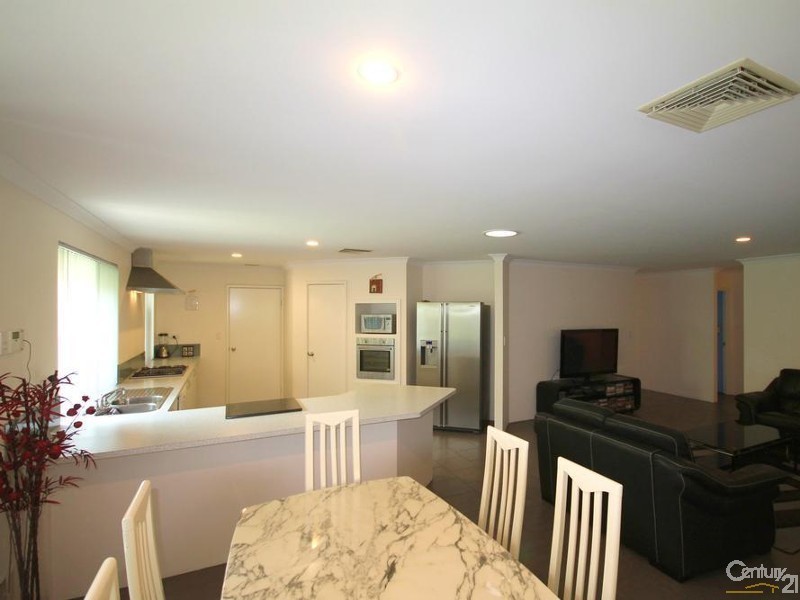 1 Waterview Parade, Southern River WA 6110