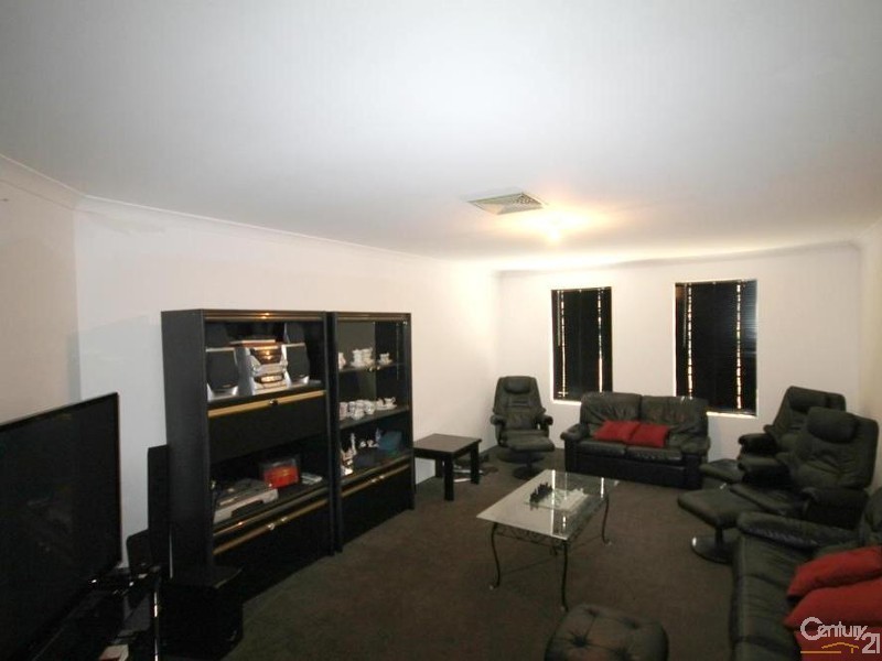 1 Waterview Parade, Southern River WA 6110