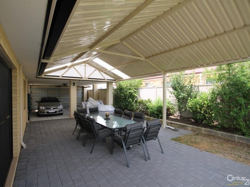 1 Waterview Parade, Southern River WA 6110