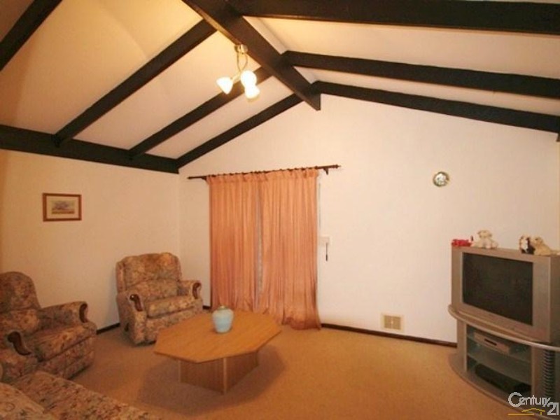 8 Haynes Court, Armadale WA 6112