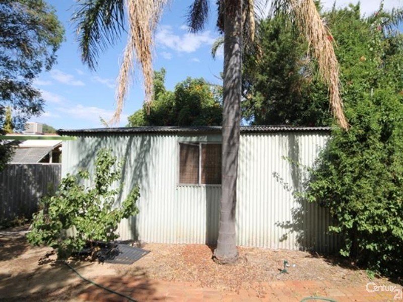 8 Haynes Court, Armadale WA 6112
