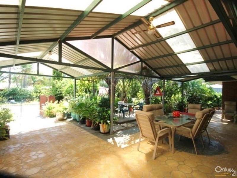 5 Briggs Place, Armadale WA 6112