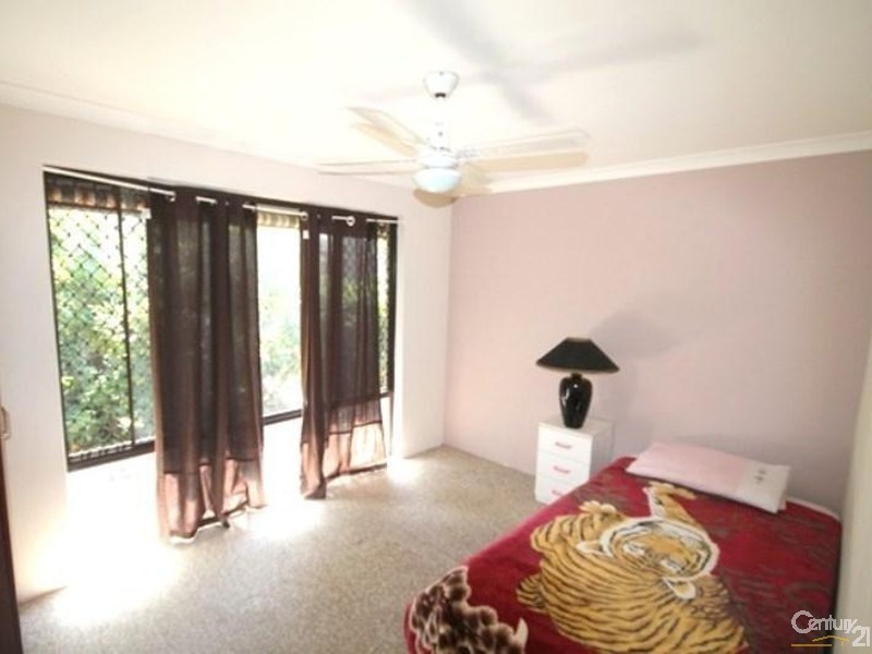 5 Briggs Place, Armadale WA 6112