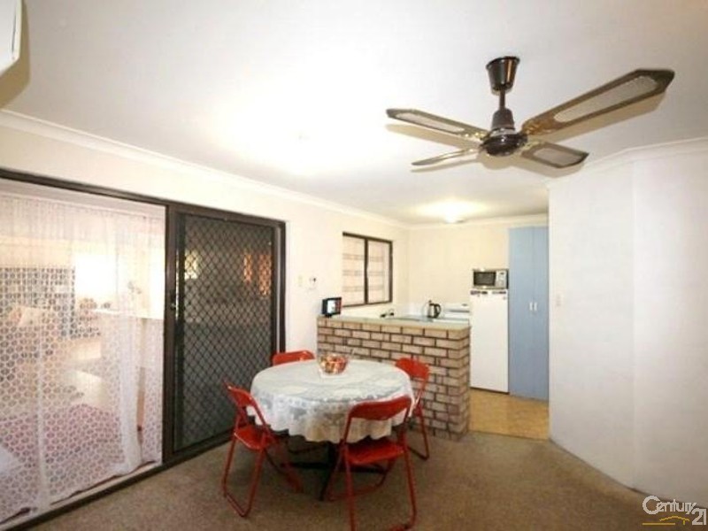 5 Briggs Place, Armadale WA 6112