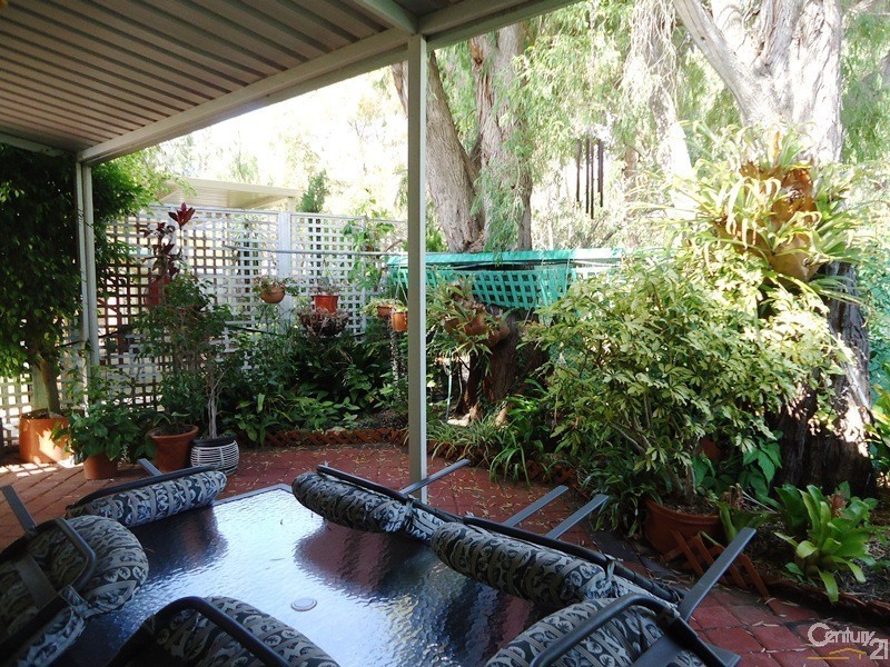 112 37 Fisher Street, Rockingham WA 6168