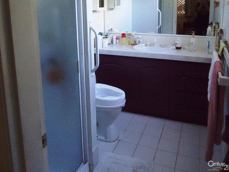 112 37 Fisher Street, Rockingham WA 6168