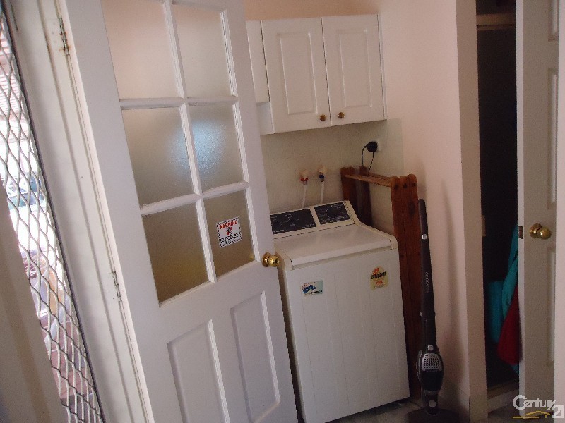 112 37 Fisher Street, Rockingham WA 6168