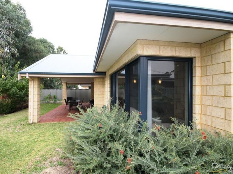 6 Westville Mews, Piara Waters WA 6112