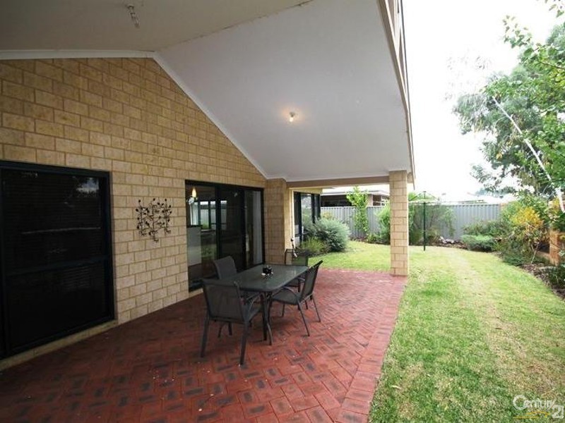 6 Westville Mews, Piara Waters WA 6112