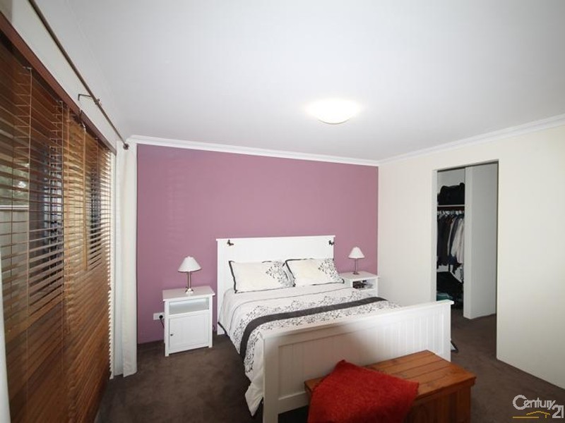 6 Westville Mews, Piara Waters WA 6112