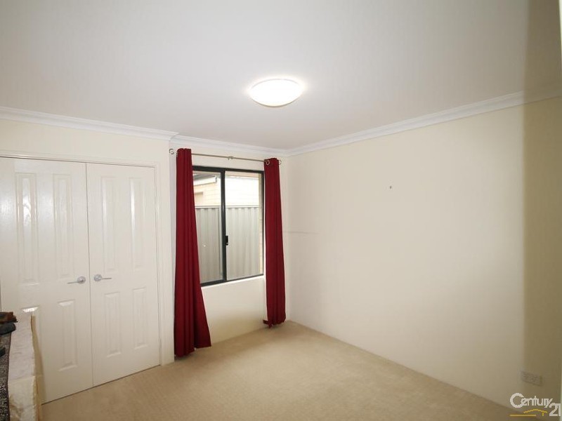 6 Westville Mews, Piara Waters WA 6112