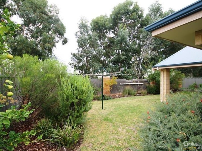 6 Westville Mews, Piara Waters WA 6112