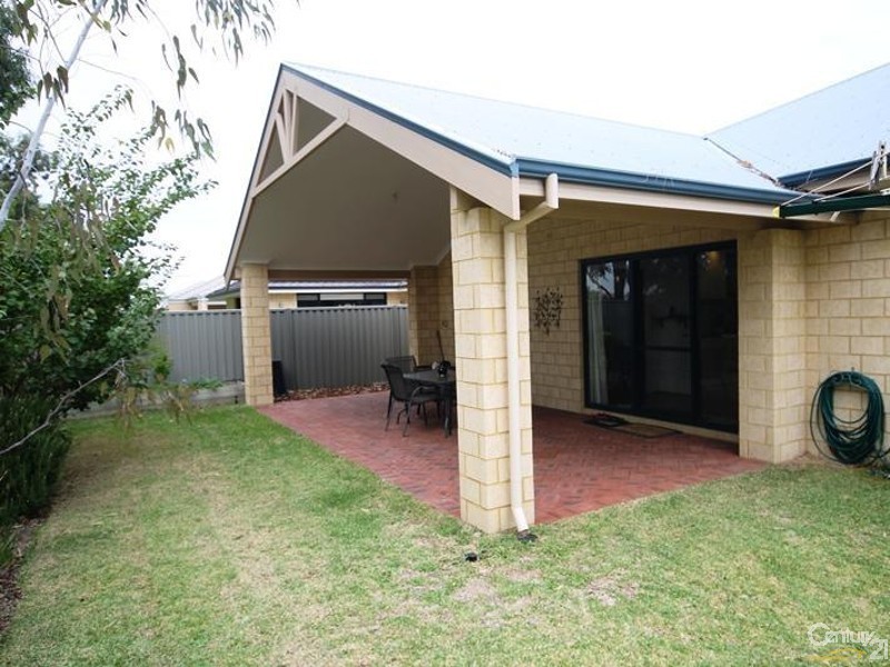 6 Westville Mews, Piara Waters WA 6112