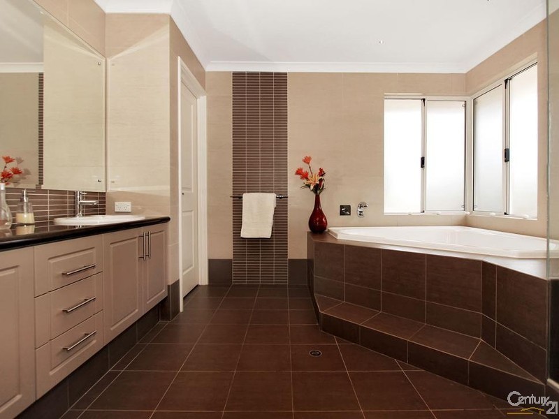 7 Vellender Road, Bedfordale WA 6112