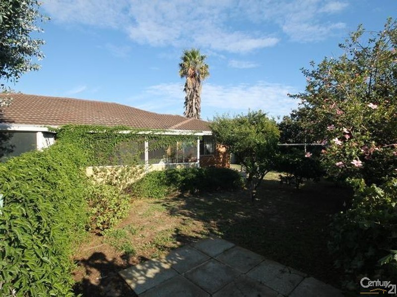 13b Gymea Court, Armadale WA 6112