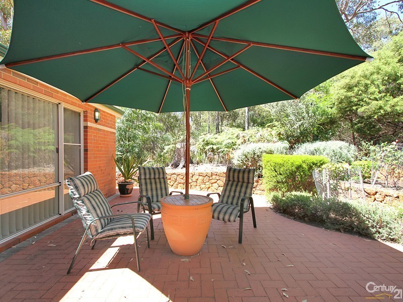 2 Sanctuary Court, Roleystone WA 6111