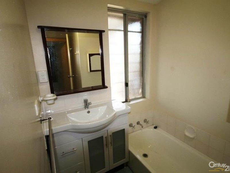 17 Gribble Avenue, Armadale WA 6112