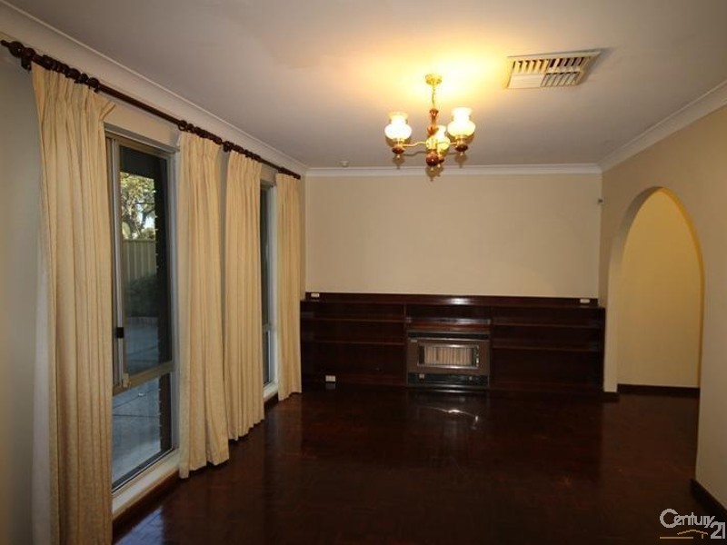 17 Gribble Avenue, Armadale WA 6112