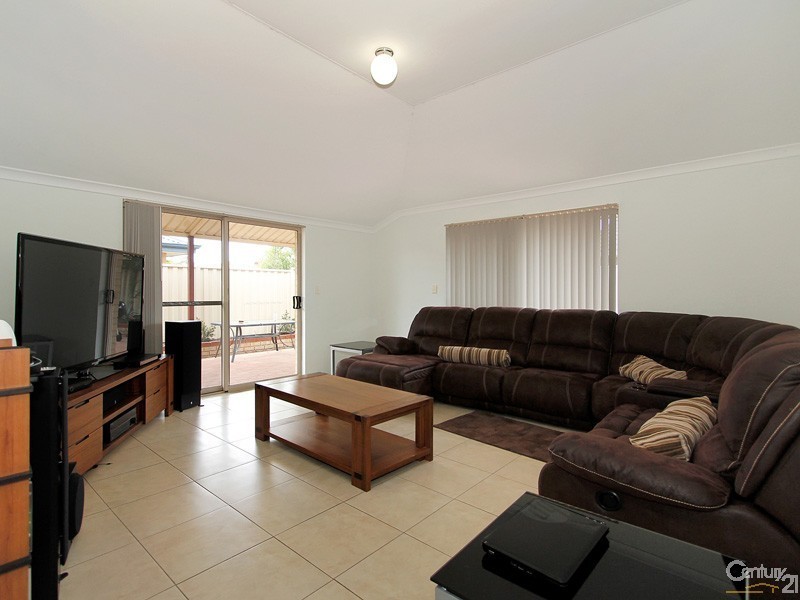 10 Hogan Place, Southern River WA 6110