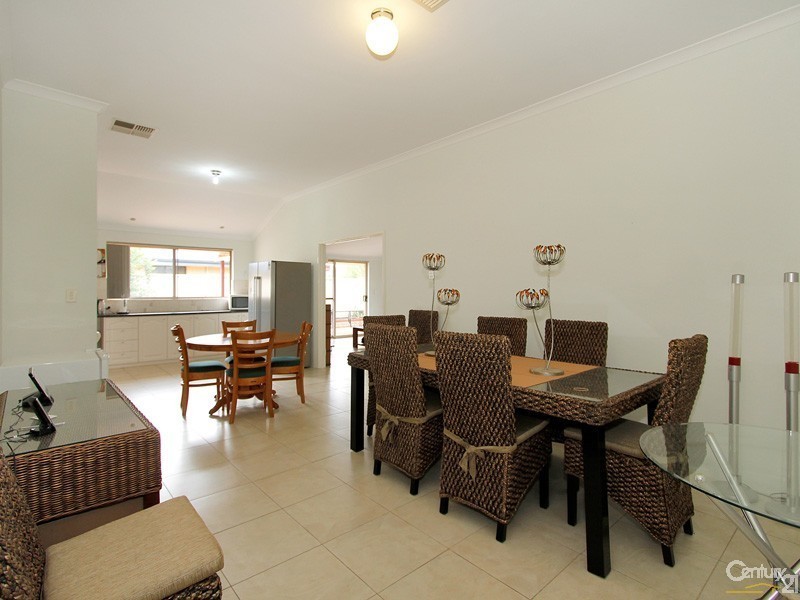 10 Hogan Place, Southern River WA 6110