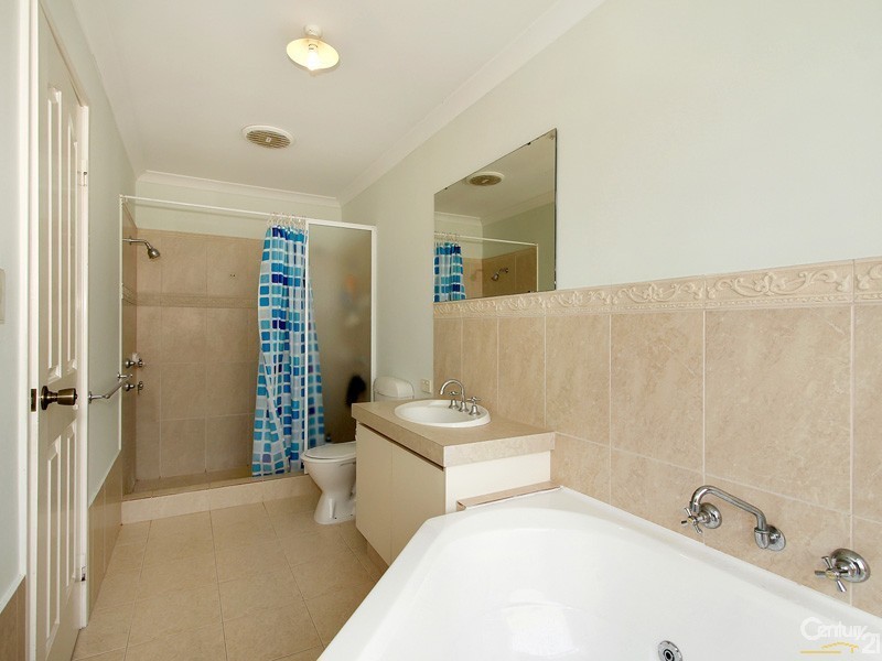 10 Hogan Place, Southern River WA 6110