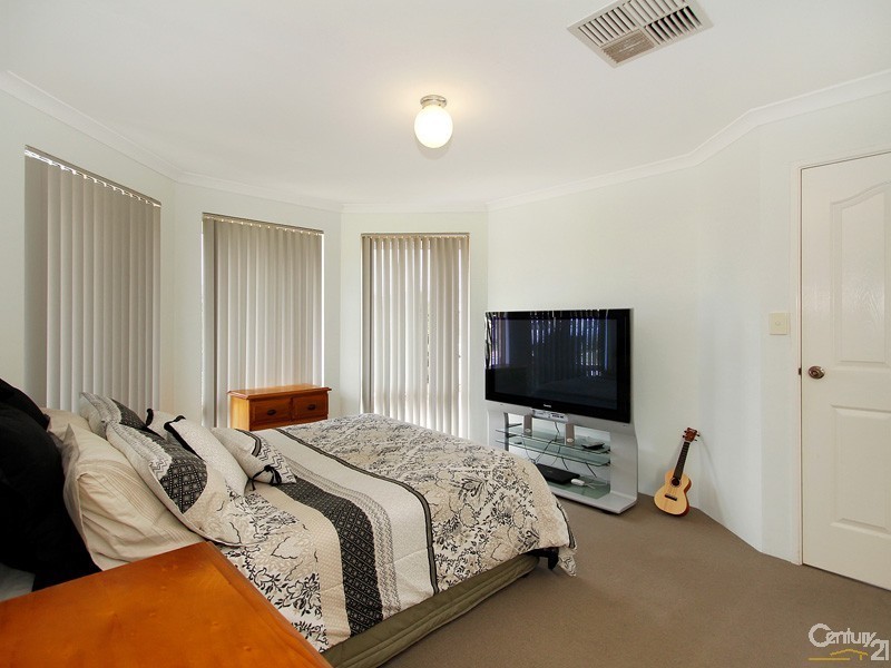 10 Hogan Place, Southern River WA 6110