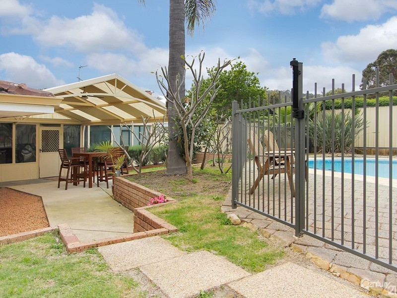 195 Brookton Highway, Kelmscott WA 6111