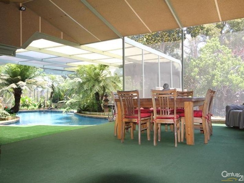 3 Stevens Road, Bedfordale WA 6112