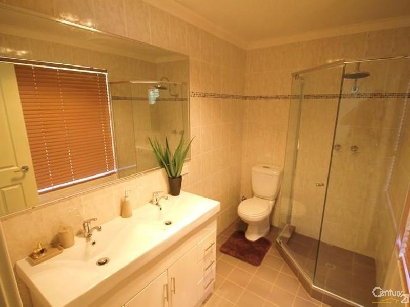 3 Stevens Road, Bedfordale WA 6112