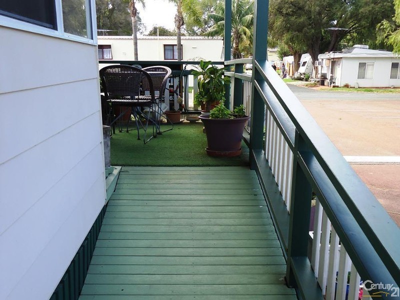 162 37 Fisher Street, Rockingham WA 6168