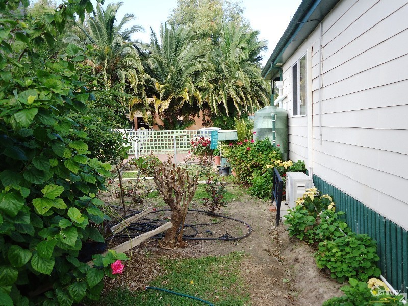 162 37 Fisher Street, Rockingham WA 6168