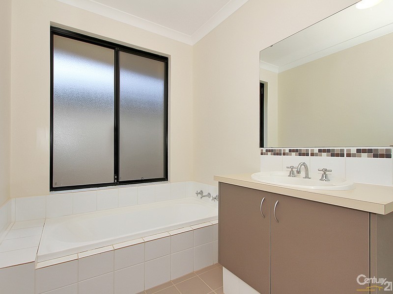 13 Ticklie Road, Seville Grove WA 6112