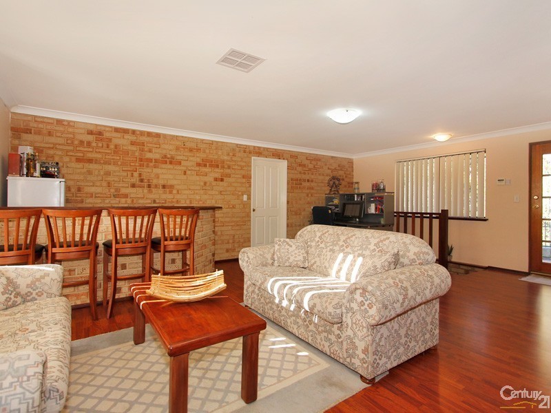 96 Amethyst Crescent, Mount Richon WA 6112