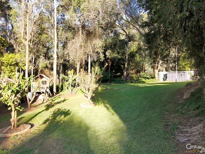 96 Amethyst Crescent, Mount Richon WA 6112