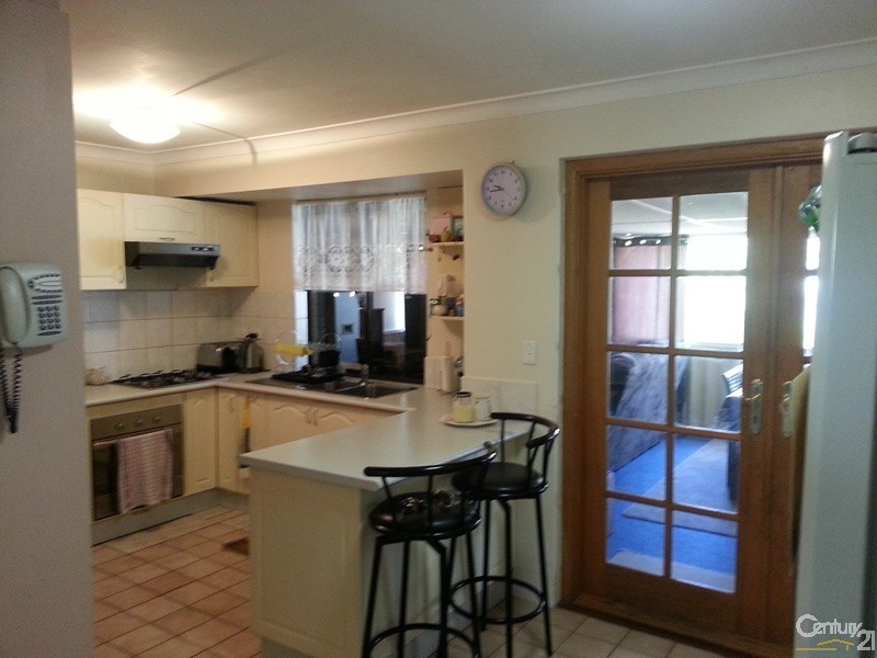 5 Barge Court, Armadale WA 6112