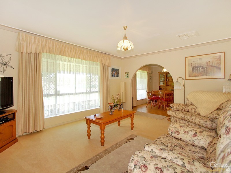 35 Dawson Street, Armadale WA 6112