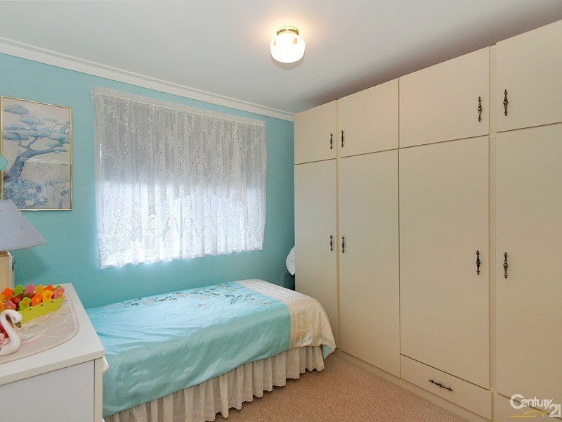 35 Dawson Street, Armadale WA 6112