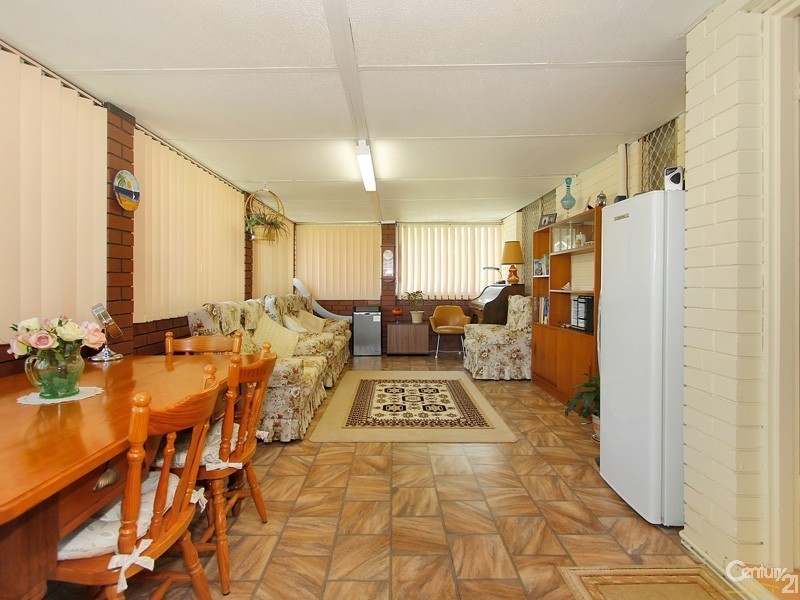 35 Dawson Street, Armadale WA 6112