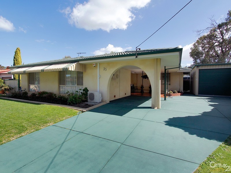 35 Dawson Street, Armadale WA 6112