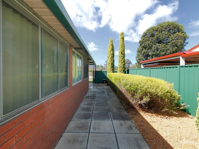 35 Dawson Street, Armadale WA 6112