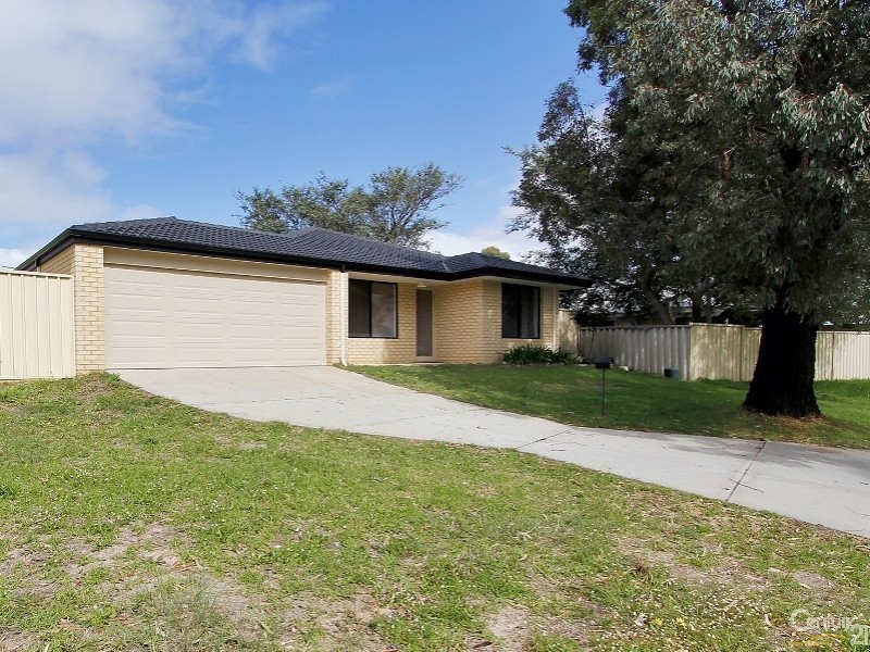 32 Batt Drive, Brookdale WA 6112