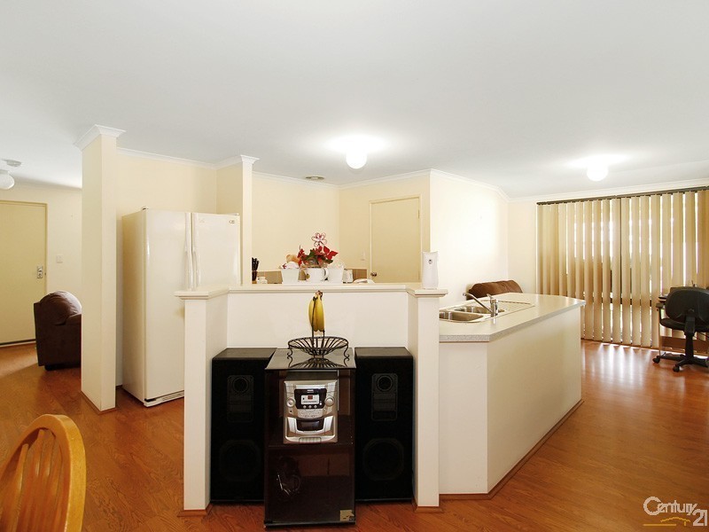 32 Batt Drive, Brookdale WA 6112