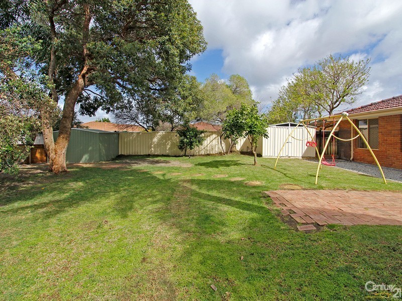 3 Citron Court, Seville Grove WA 6112